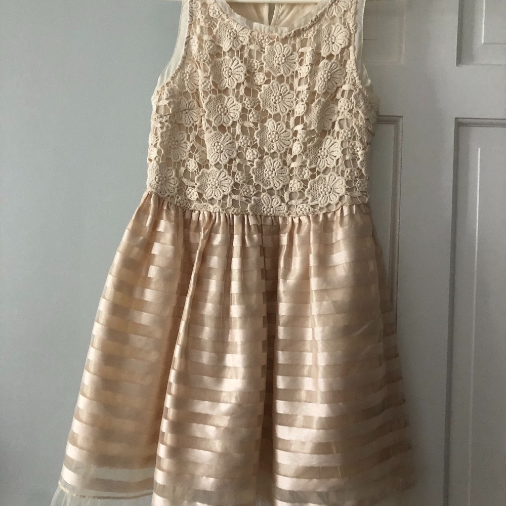 Ark & Co Lace and tulle dress